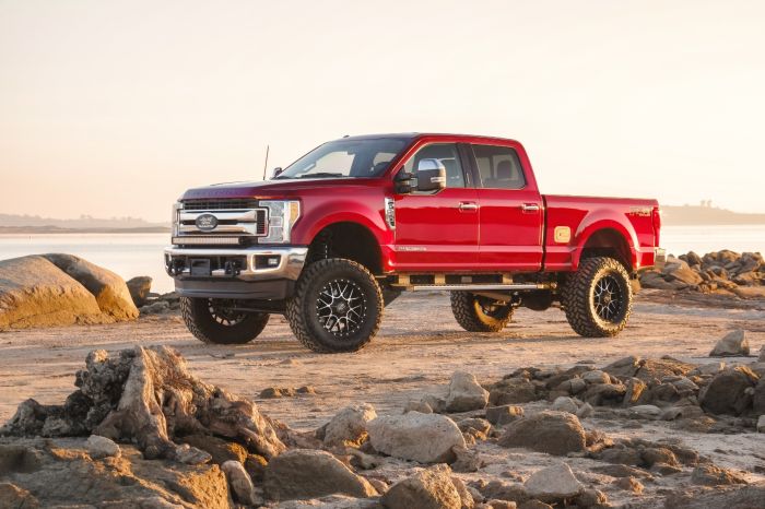 8.5" LIFT KIT W/ FALCON SHOCKS - FORD SUPER DUTY DIESEL F250/F350 4WD 2017-2022