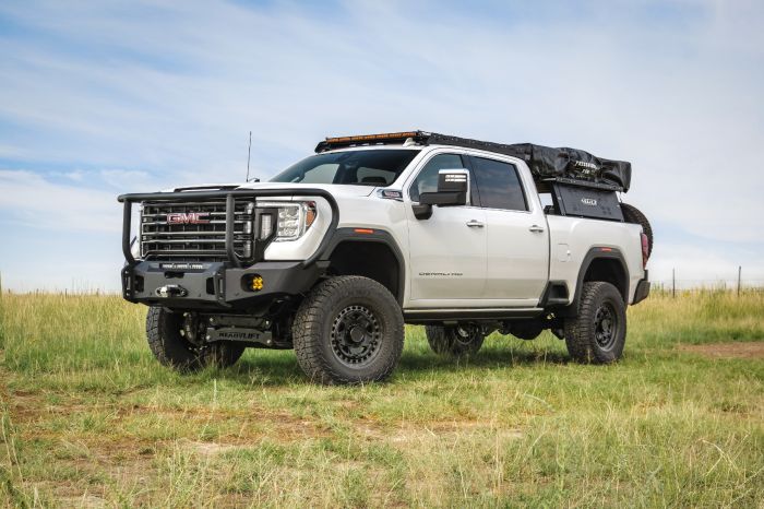 6'' LIFT KIT - GM SILVERADO / SIERRA 2500HD/3500HD W/ SST 3000 SHOCKS 2020-2023